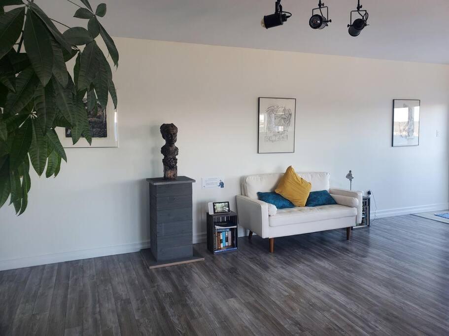 Whale House Guest House Mobile Esterno foto